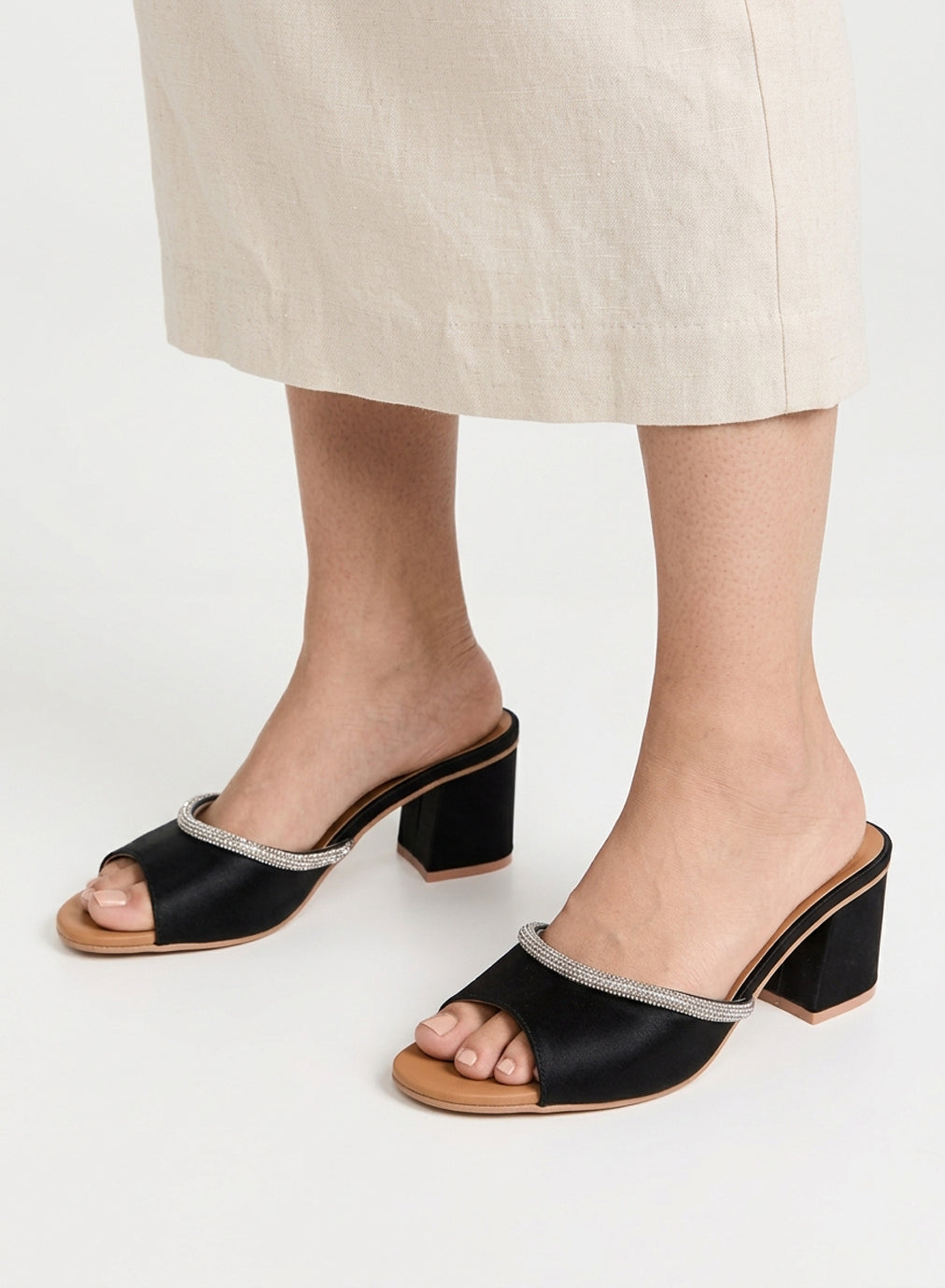 Illume-BLACK